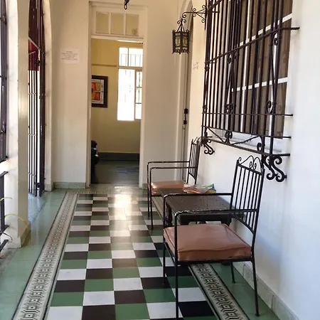 Hotel La Grand Mansion